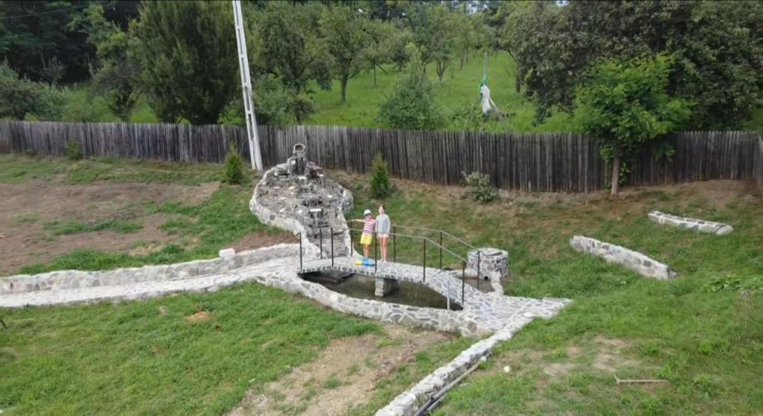 La Curtea Argeseana * Valea Iasului