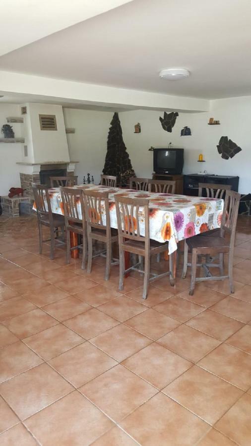 La Curtea Argeseana *