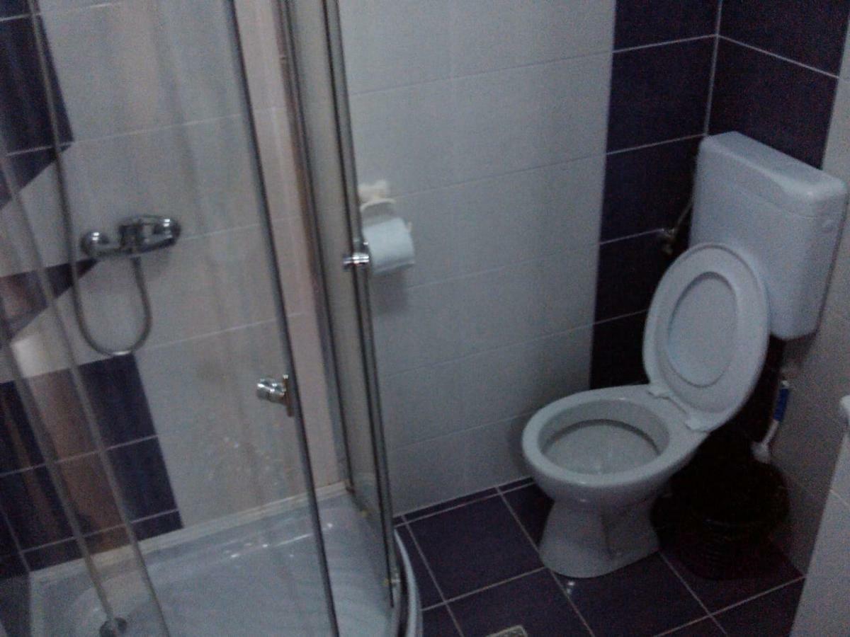 La Curtea Argeseana Habitación en casa particular Valea Iasului