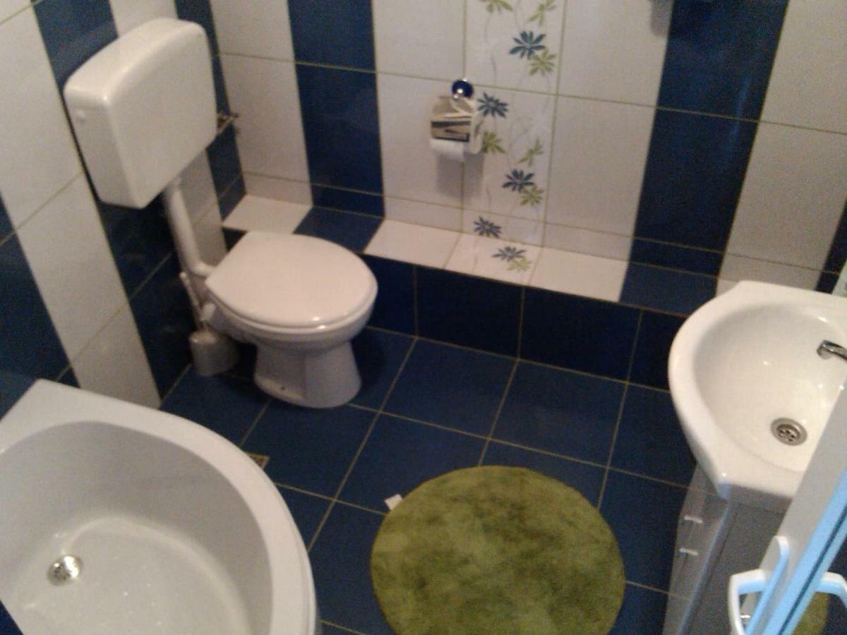 La Curtea Argeseana Valea Iasului
